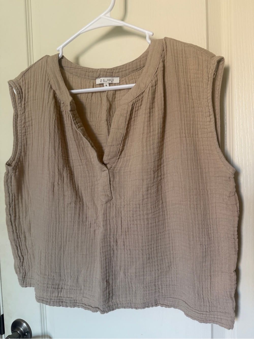 Z Supply Crinkle Gauze Sleeveless V-Notch Tank in Taupe